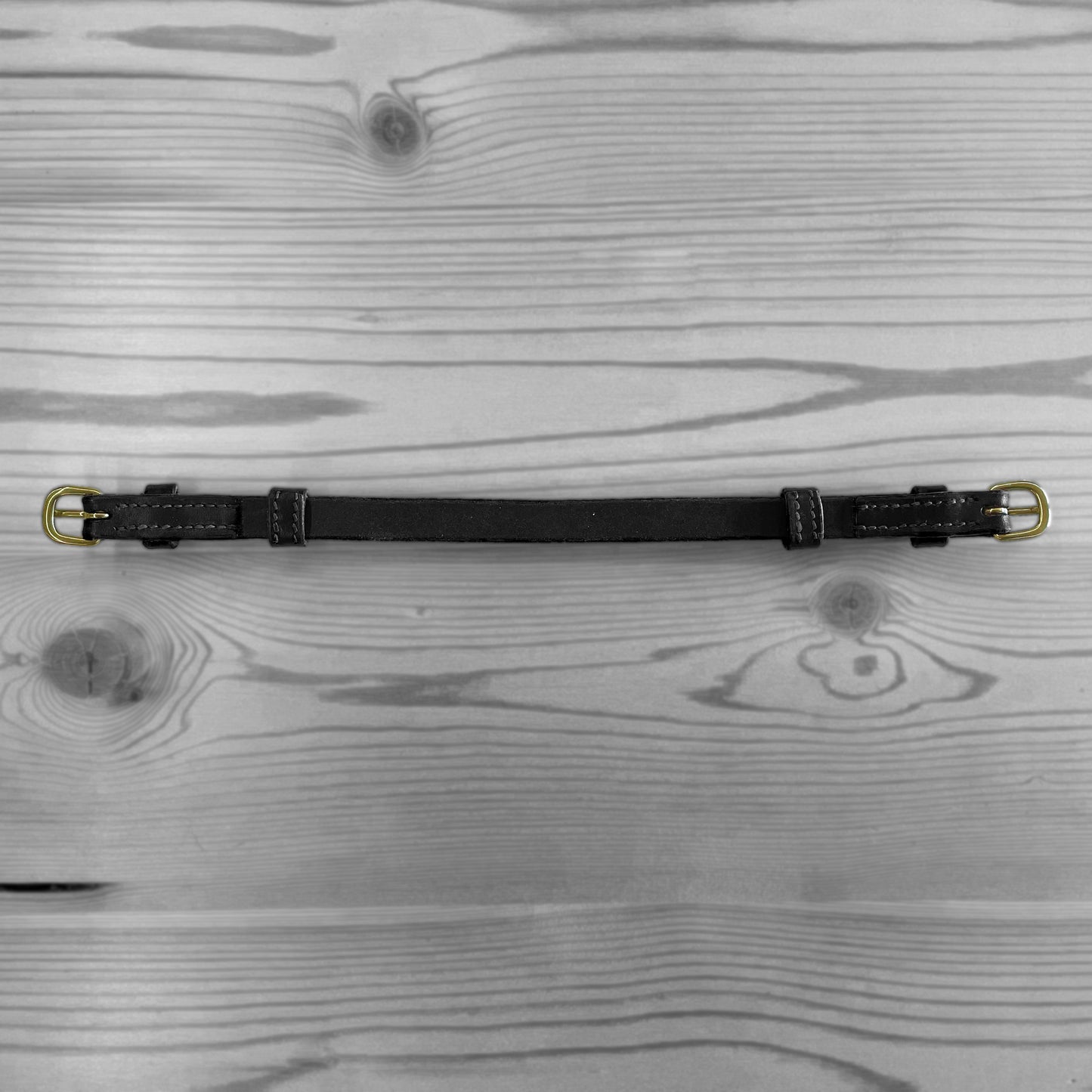 Attache de dessus de têtière pour accessoire