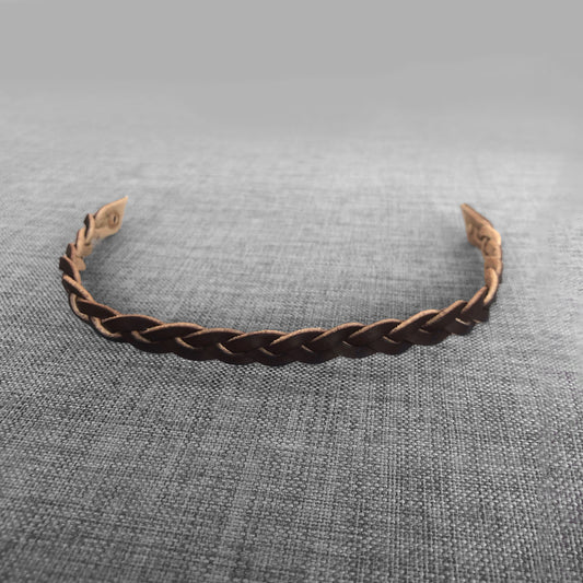 Frontal tresse en cuir brun clair, courbe en fer a cheval